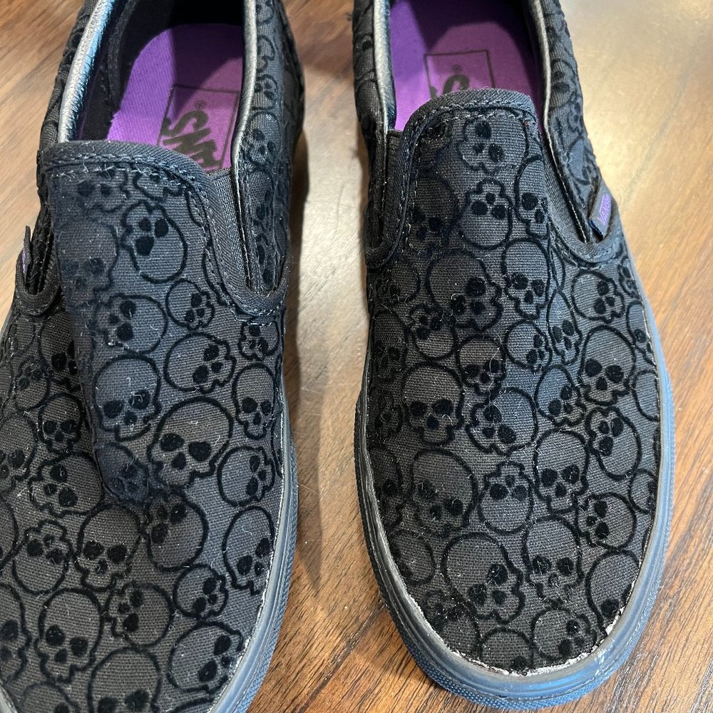 Vans Classic Slip-O Black/Black Skull Design - Men's Size 6